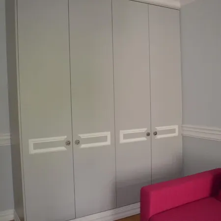 奥尔基中枢公寓 *